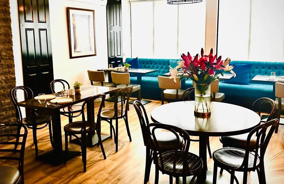 Zoe Bistro & Accommodation-1
